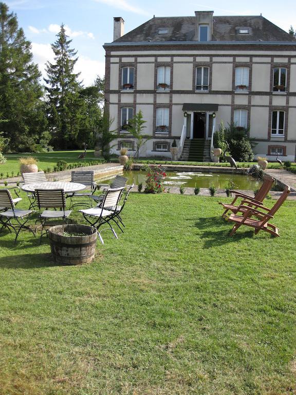 Le Gingko - Hotel Du Golf Parc Robert Hersant La Chaussée-dʼIvry Kültér fotó