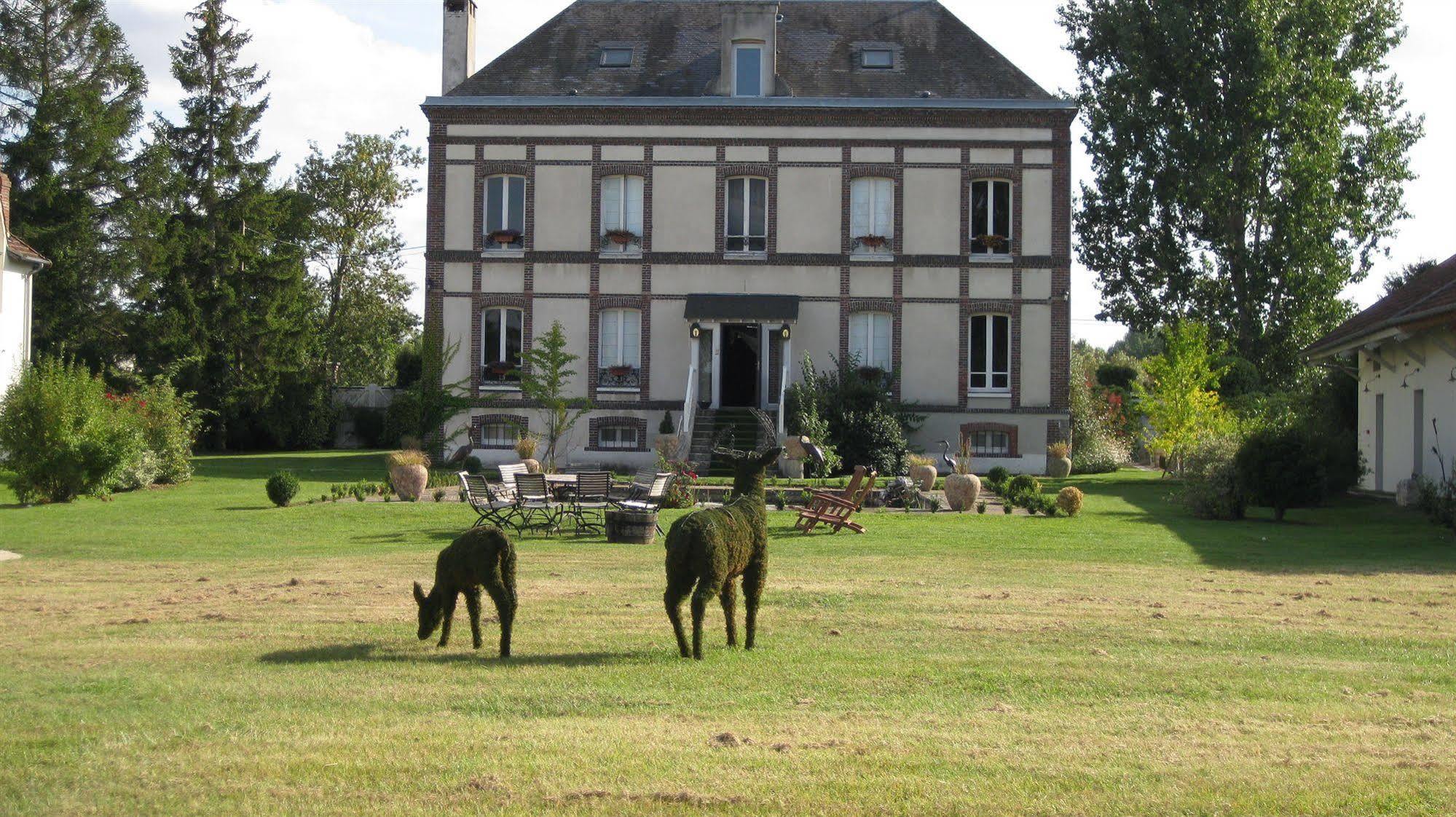 Le Gingko - Hotel Du Golf Parc Robert Hersant La Chaussée-dʼIvry Kültér fotó